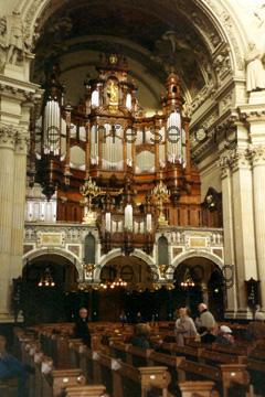 Berliner Dom, Ansicht der Orgel im Dom bei der Besichtigung.