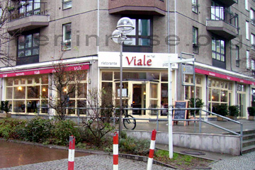 Italienisches Restaurant in Berlin Mitte. Gegenüber vom Hintereingang von dem Hotel Adlon am Pariser Platz.